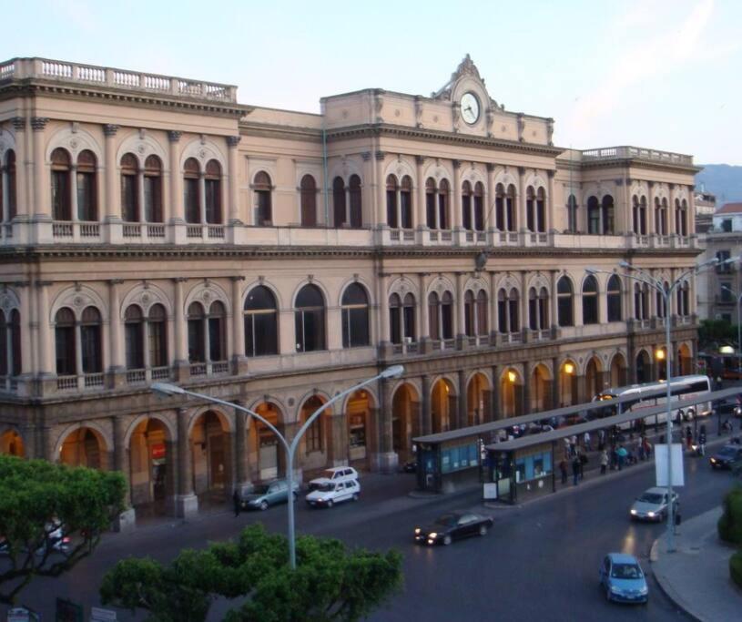 Casetta Poli- Appartamento Con Terrazza - Centro Storico パレルモ エクステリア 写真